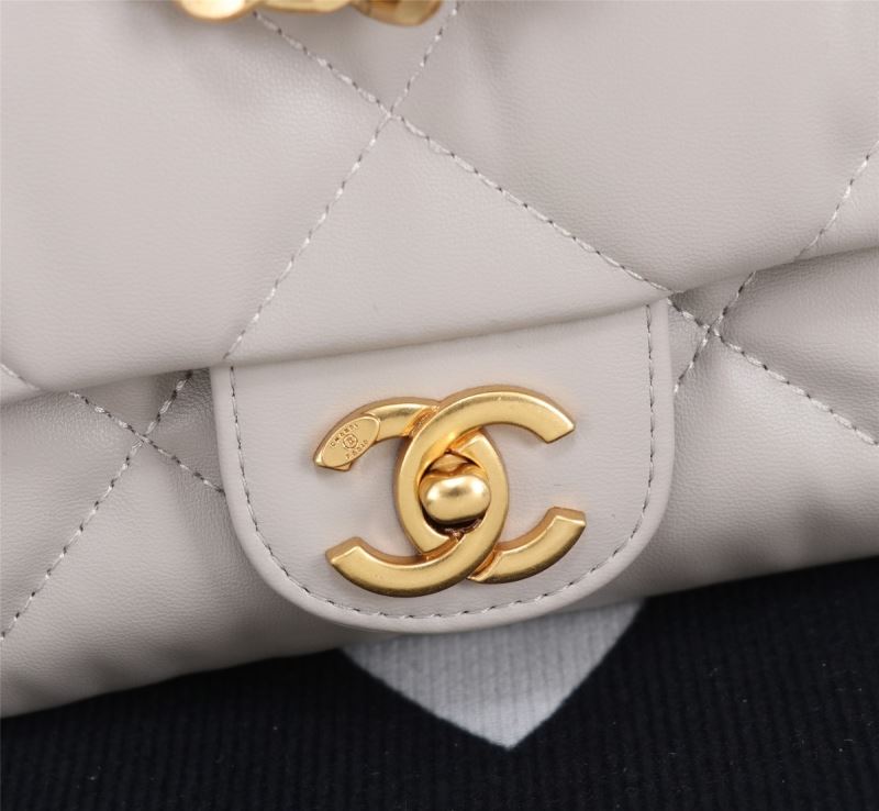 Chanel 19 Bags